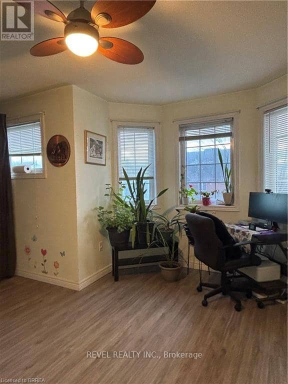 252 Berry Street — photo 14 of 19