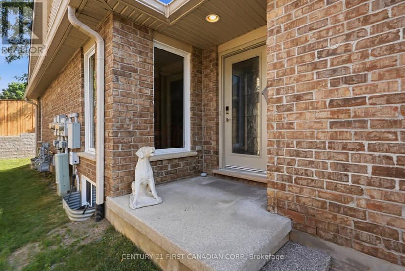 9 - 1853 Blackwater Road — photo 3 of 31