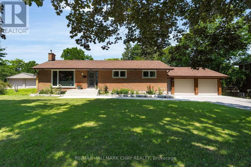 12 Francis Road — photo 2 of 40