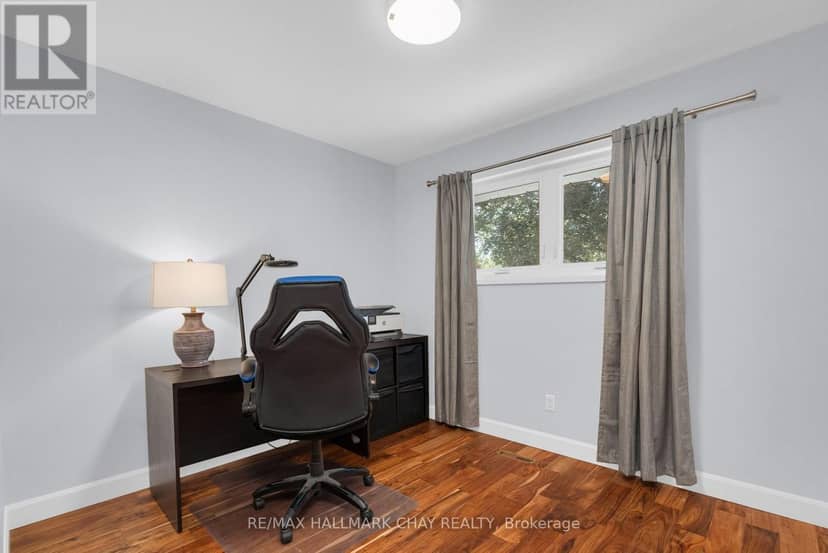 12 Francis Road — photo 20 of 40