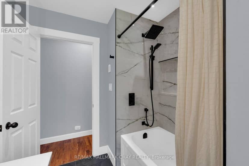 12 Francis Road — photo 23 of 40