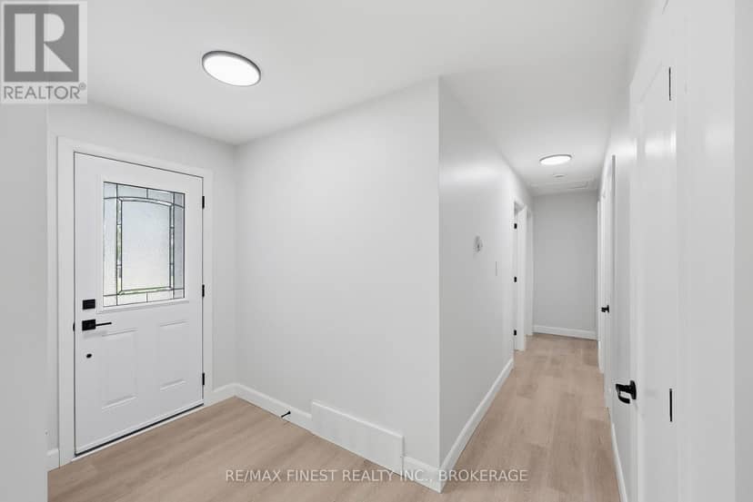 687 Willis Street — photo 5 of 40