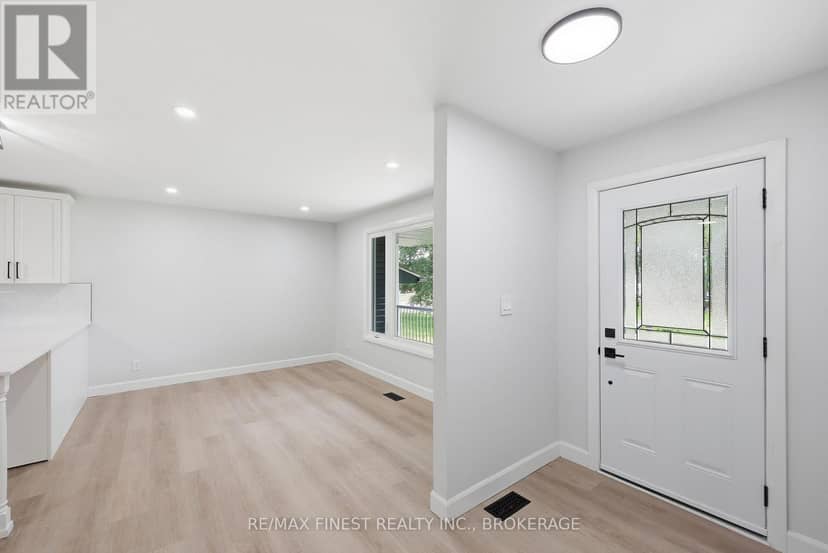 687 Willis Street — photo 6 of 40