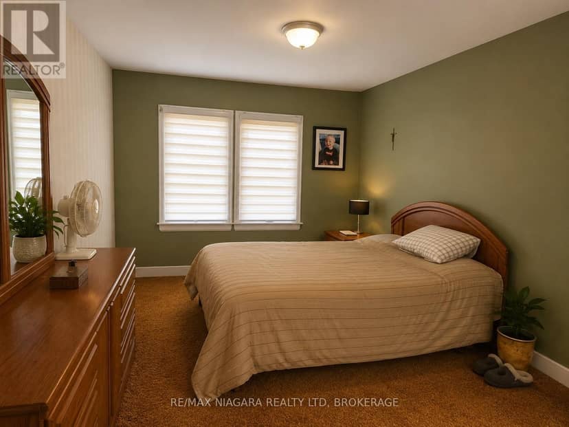 66 Radford Avenue — photo 4 of 28