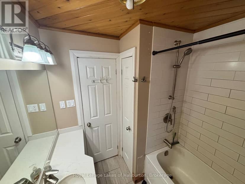 3040 Haliburton Lake Road — photo 13 of 40