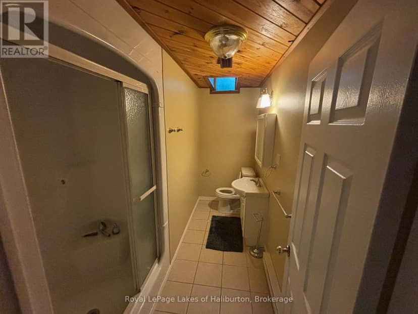 3040 Haliburton Lake Road — photo 24 of 40