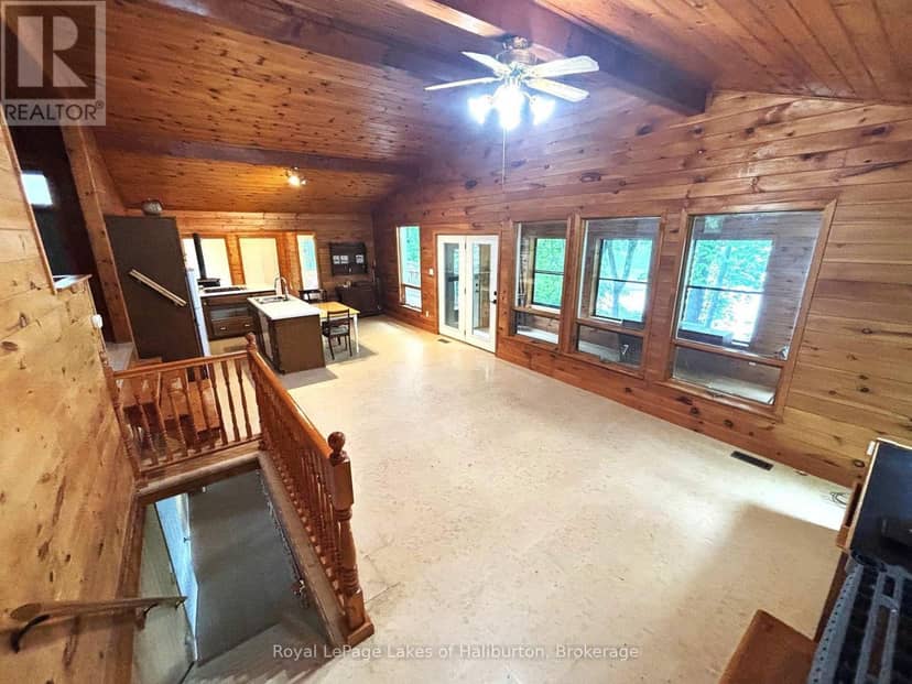 3040 Haliburton Lake Road, Dysart et al, photo 5
