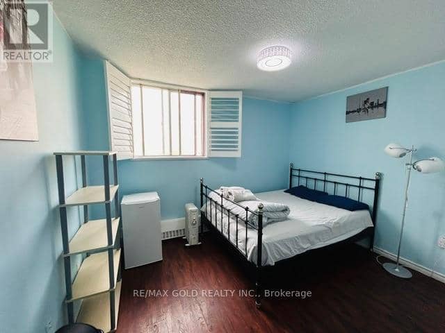 814 - 50 Lotherton Parkway — photo 5 of 17