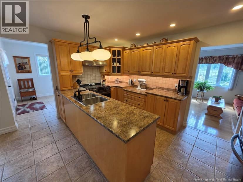 255 Lynch Lane — photo 11 of 40