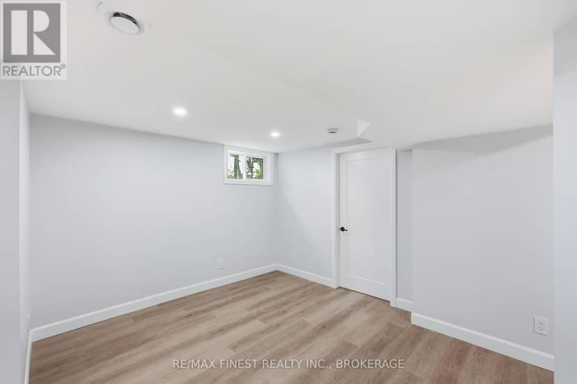 687 Willis Street — photo 35 of 40