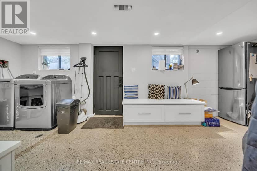 191 Margaret Avenue — photo 29 of 36