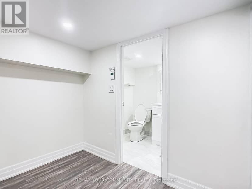 1623 Keele Street — photo 14 of 31
