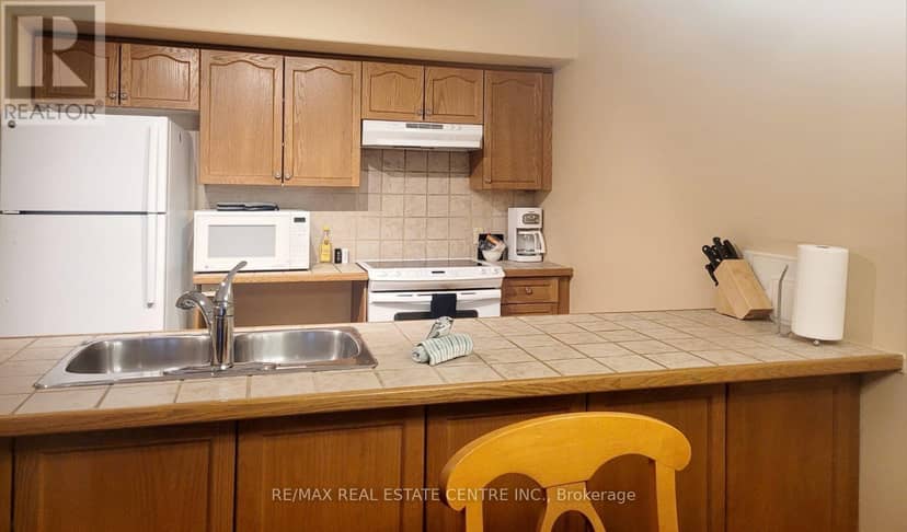 2120 - 90 Highland Drive — photo 2 of 18