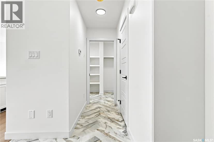 491 Traeger CLOSE — photo 3 of 40