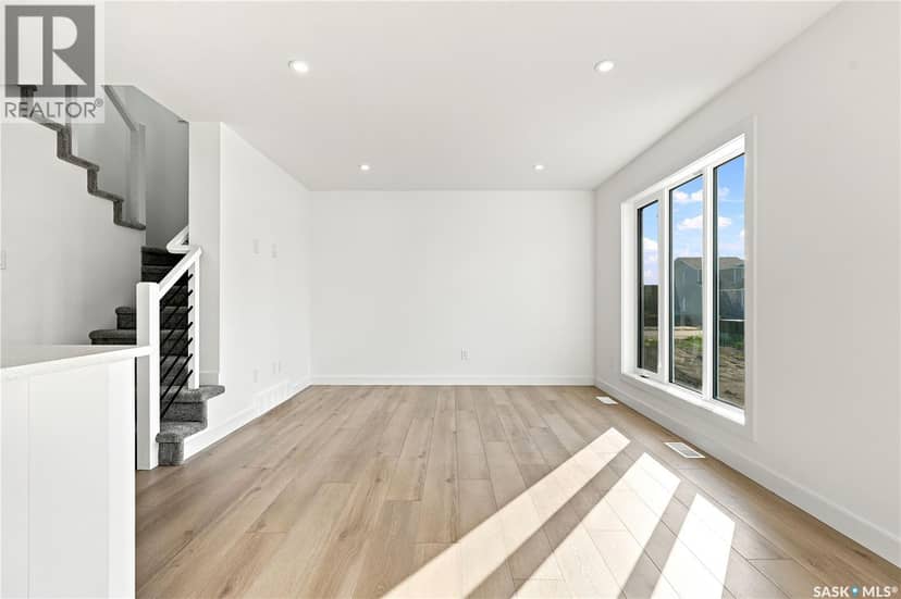 491 Traeger CLOSE — photo 15 of 40