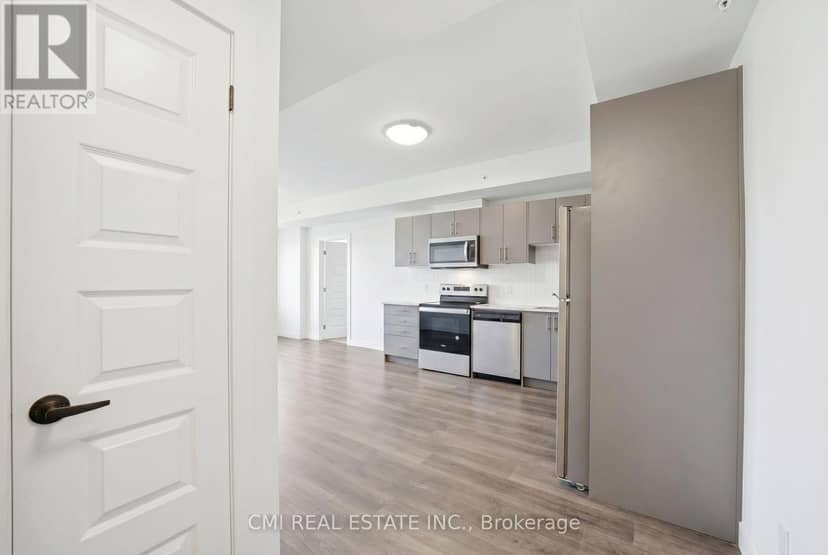 306 - 103 Roger Street — photo 13 of 28