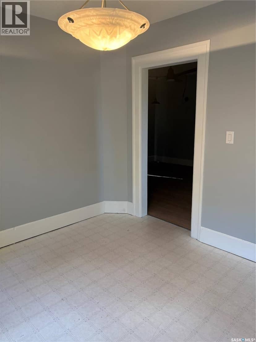 51 Tupper AVENUE — photo 25 of 40