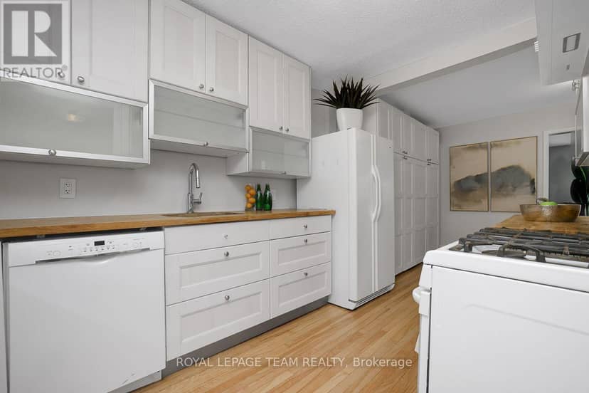191 Cathcart Street — photo 8 of 40