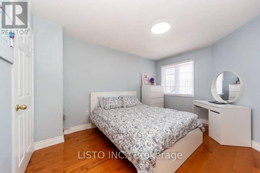 46 - 7115 Rexwood Road — photo 32 of 40