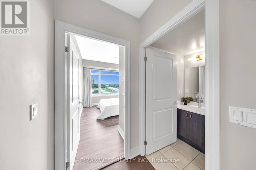 304F - 8130 Birchmount Road — photo 18 of 35