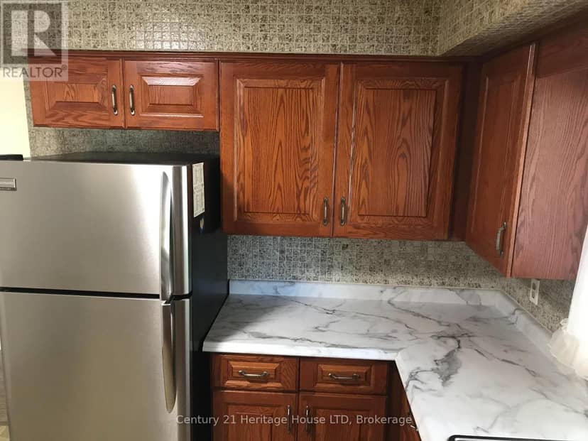 938 Ferndale Avenue — photo 6 of 27