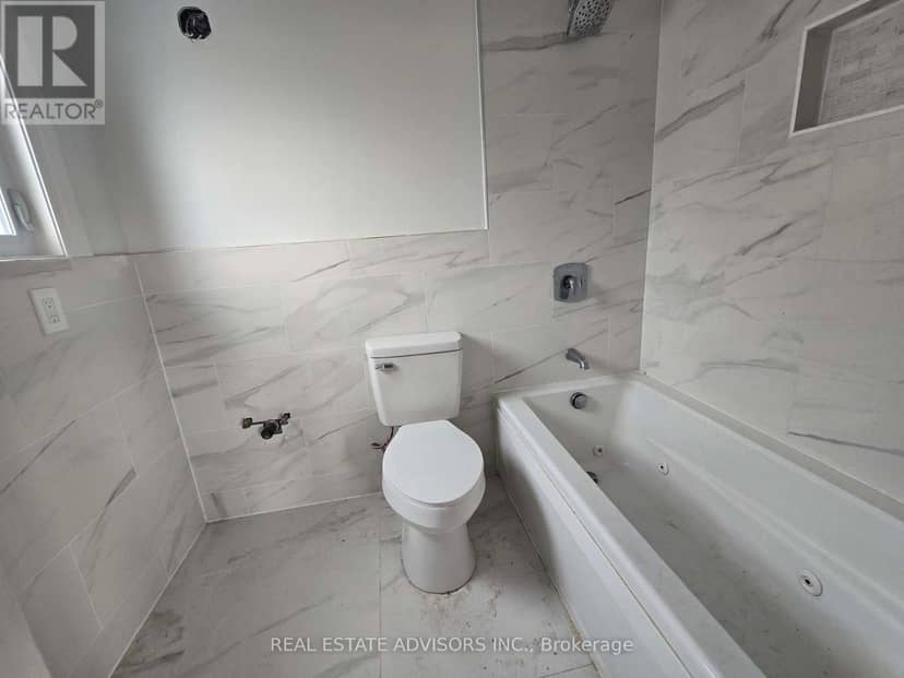 238 Braymore Boulevard — photo 11 of 20