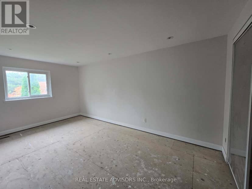 238 Braymore Boulevard — photo 15 of 20