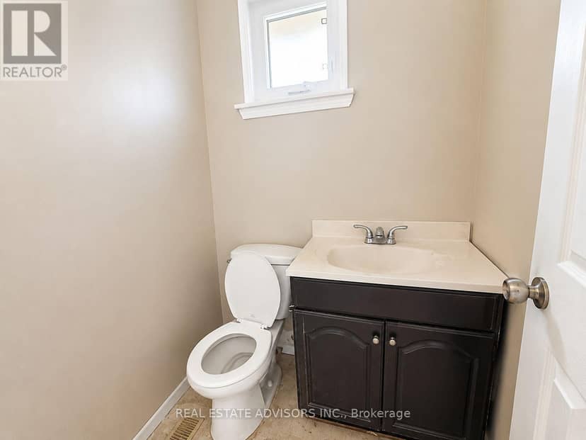 238 Braymore Boulevard, Toronto, photo 5