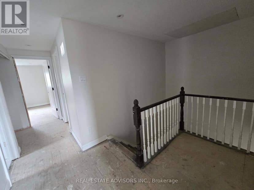 238 Braymore Boulevard, Toronto, photo 8