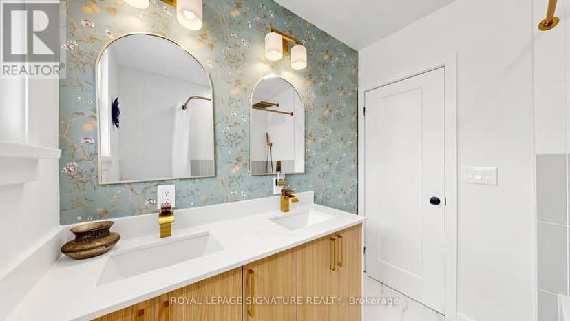 33 Neapolitan Drive — photo 21 of 40