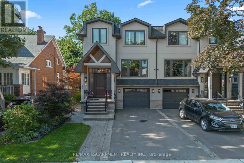 24 Cayuga Avenue — photo 1 of 40