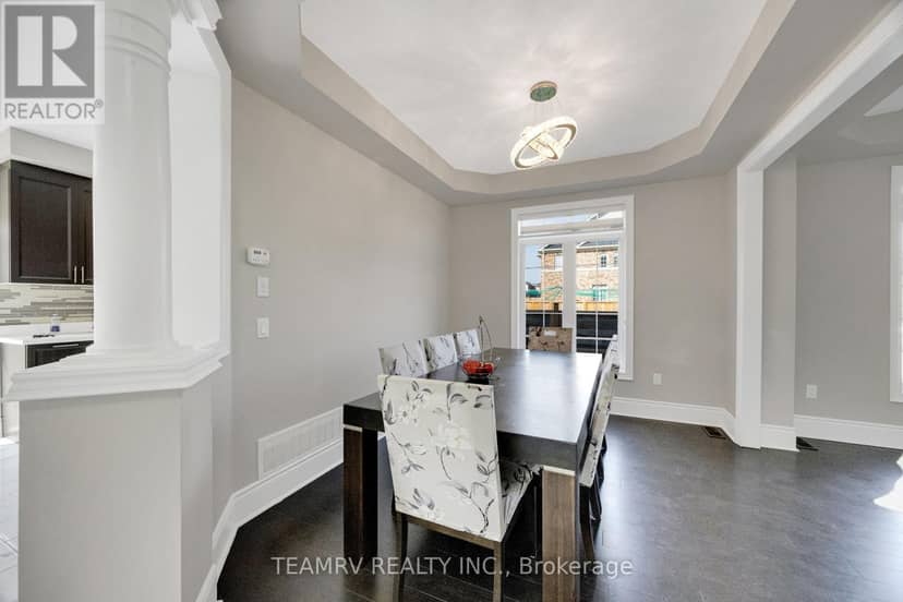 1161 Upper Thames Drive — photo 14 of 40