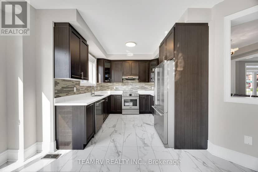 1161 Upper Thames Drive — photo 15 of 40
