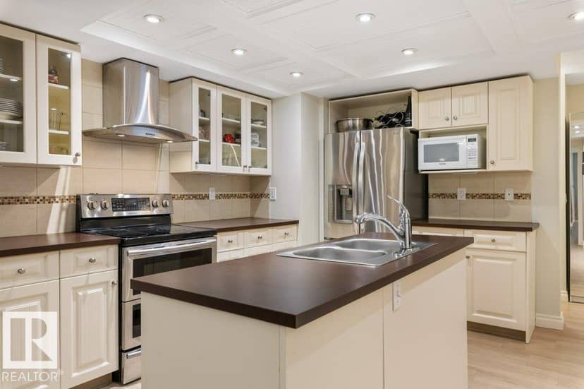 119 Grandin Woods Es — photo 18 of 40