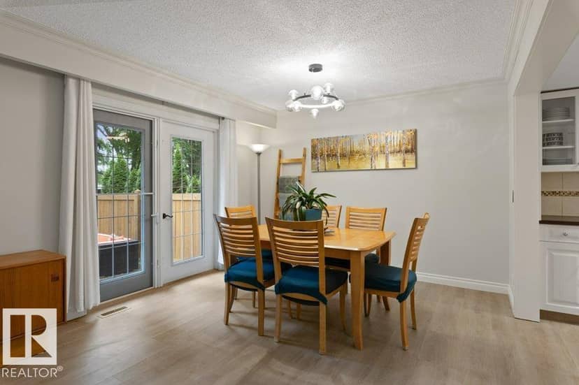 119 Grandin Woods Es — photo 12 of 40