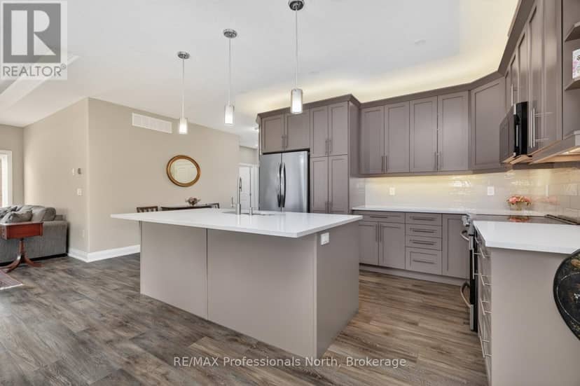 8 Bancroft Ridge Drive — photo 10 of 40