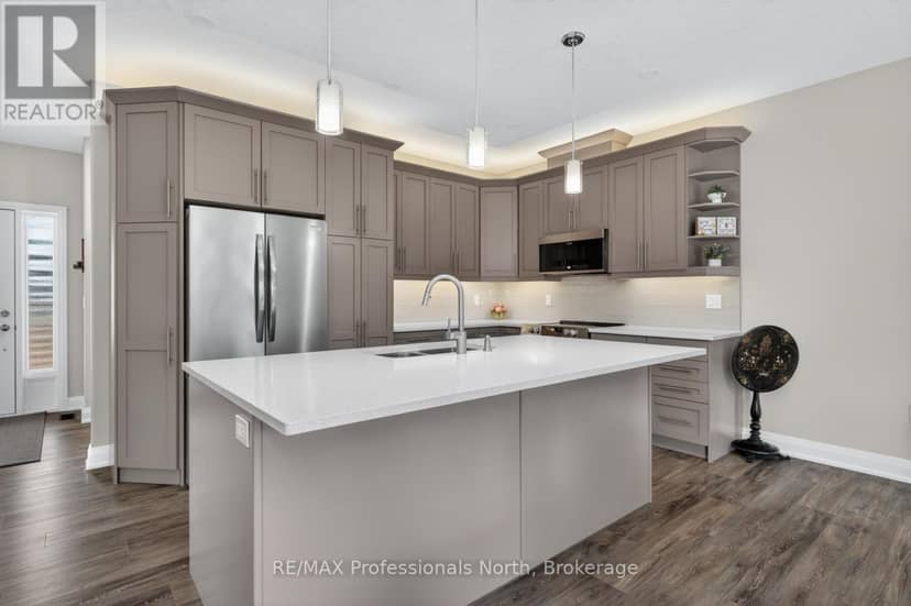 8 Bancroft Ridge Drive — photo 11 of 40