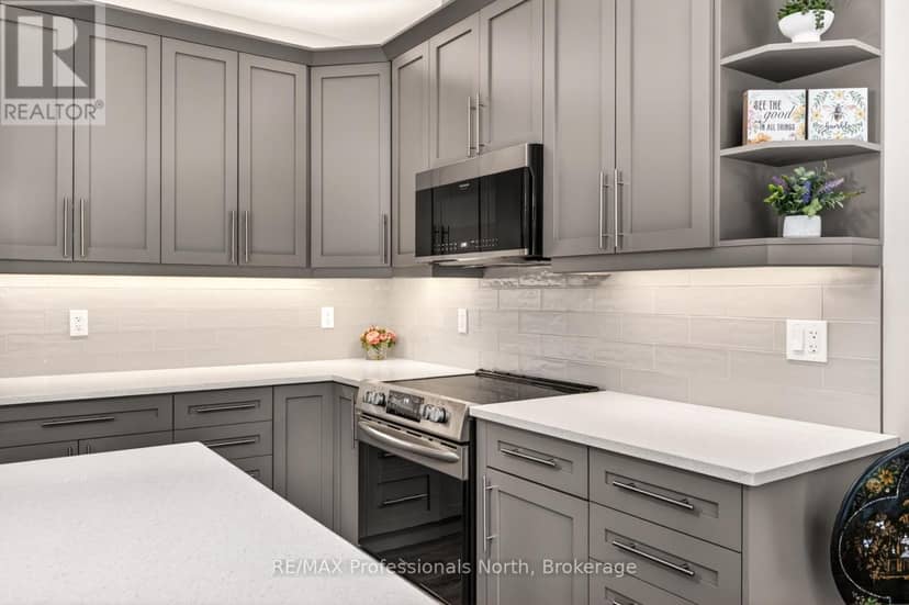 8 Bancroft Ridge Drive — photo 13 of 40