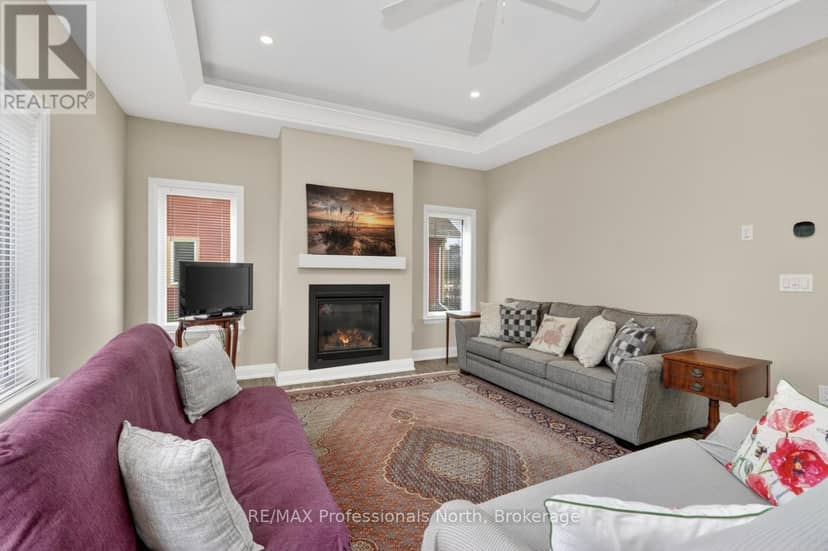 8 Bancroft Ridge Drive — photo 7 of 40