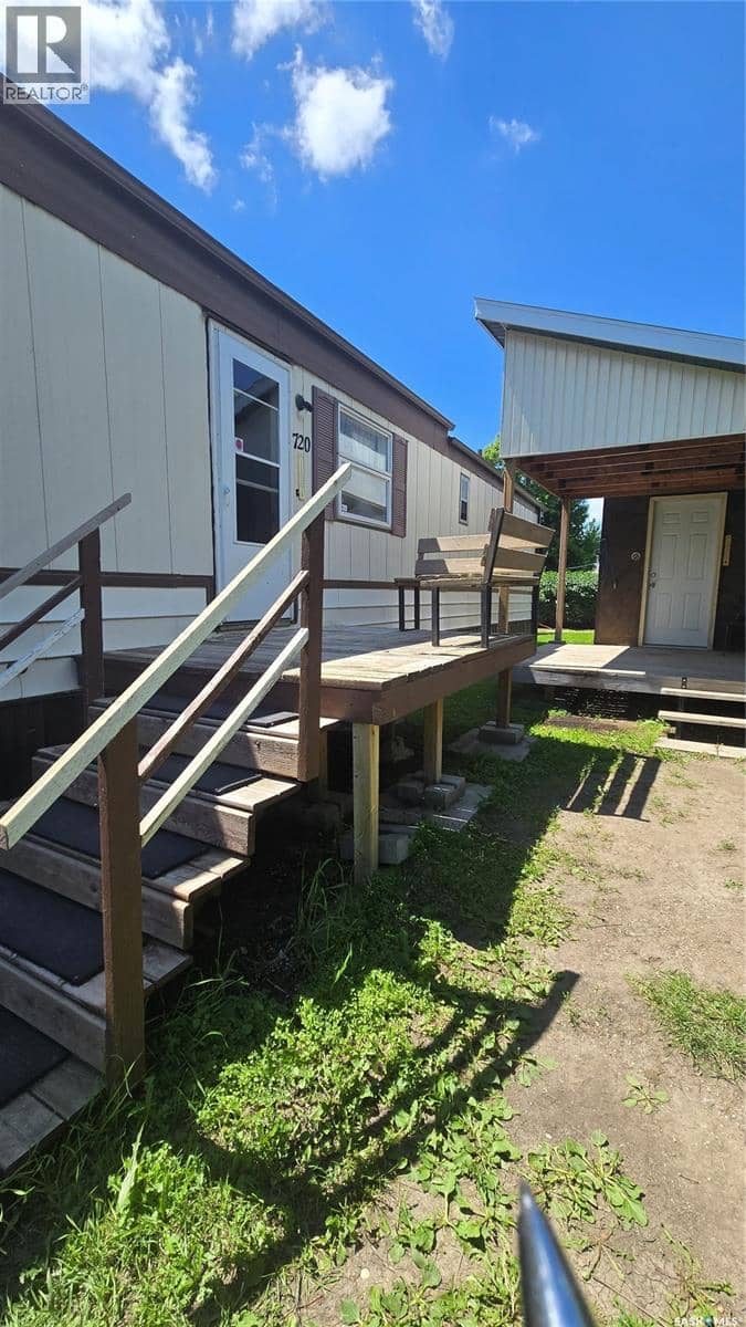 720 Beharrel STREET — photo 1 of 18