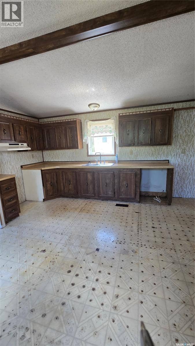 720 Beharrel STREET — photo 4 of 18