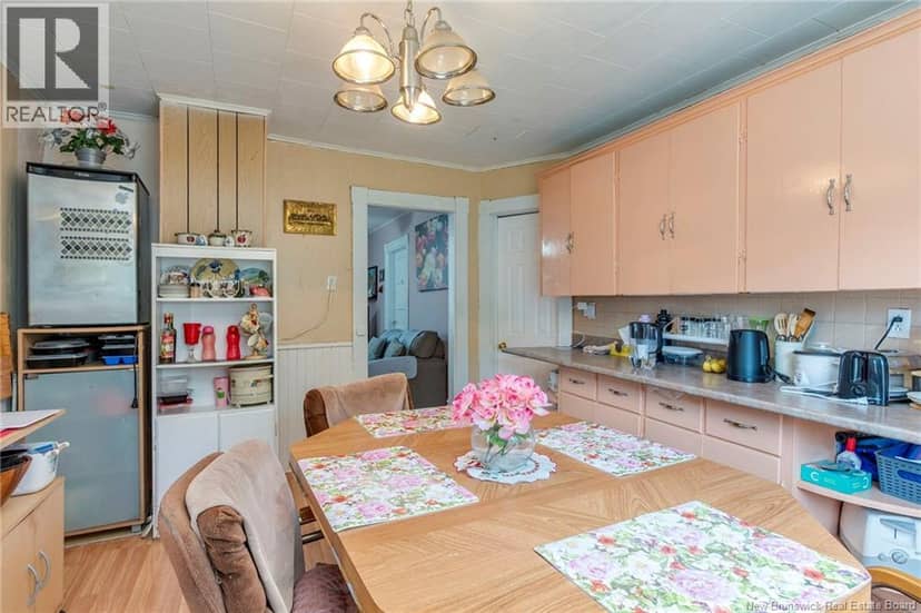 130 Visart Street — photo 21 of 33