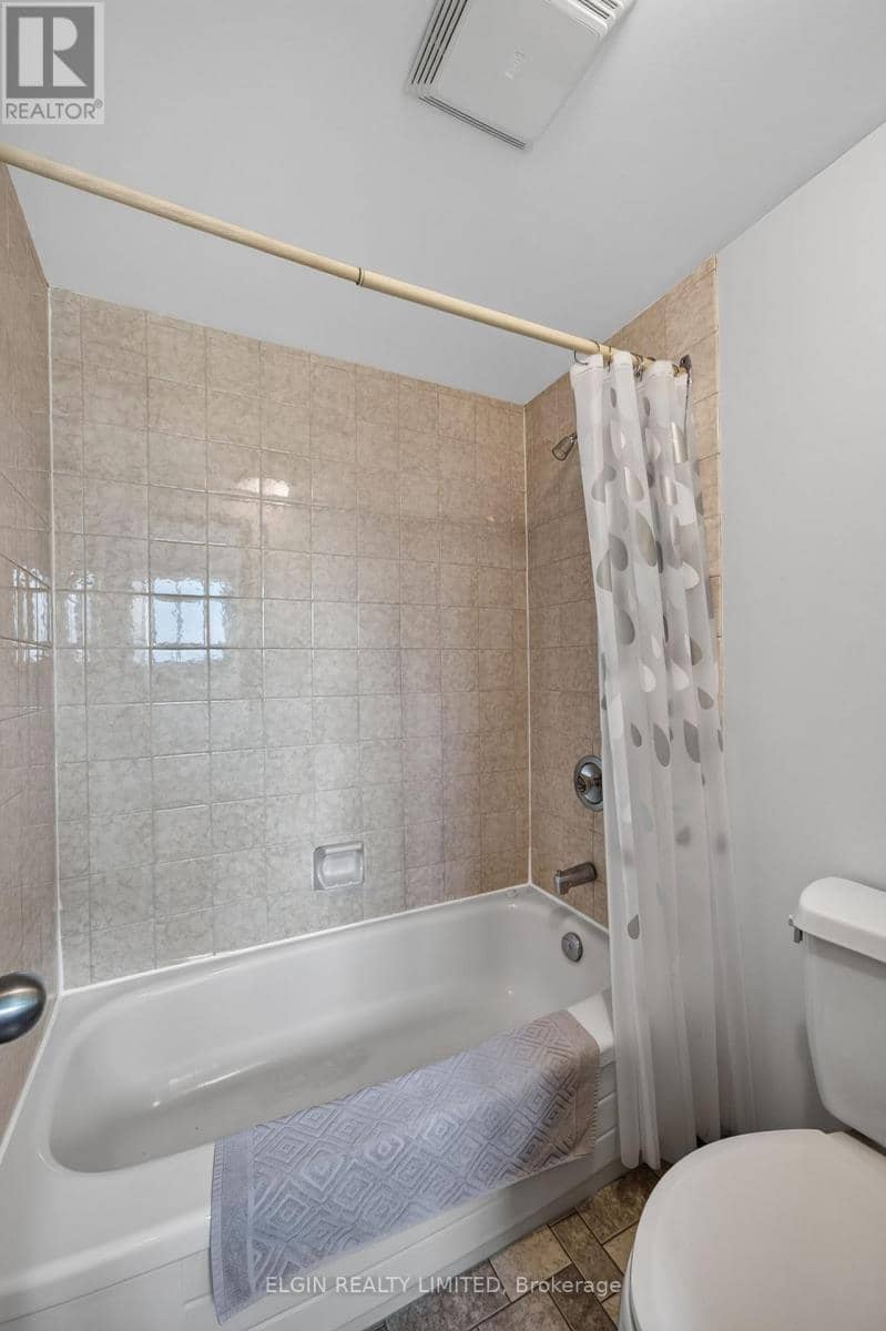 41 Luton Crescent — photo 30 of 40