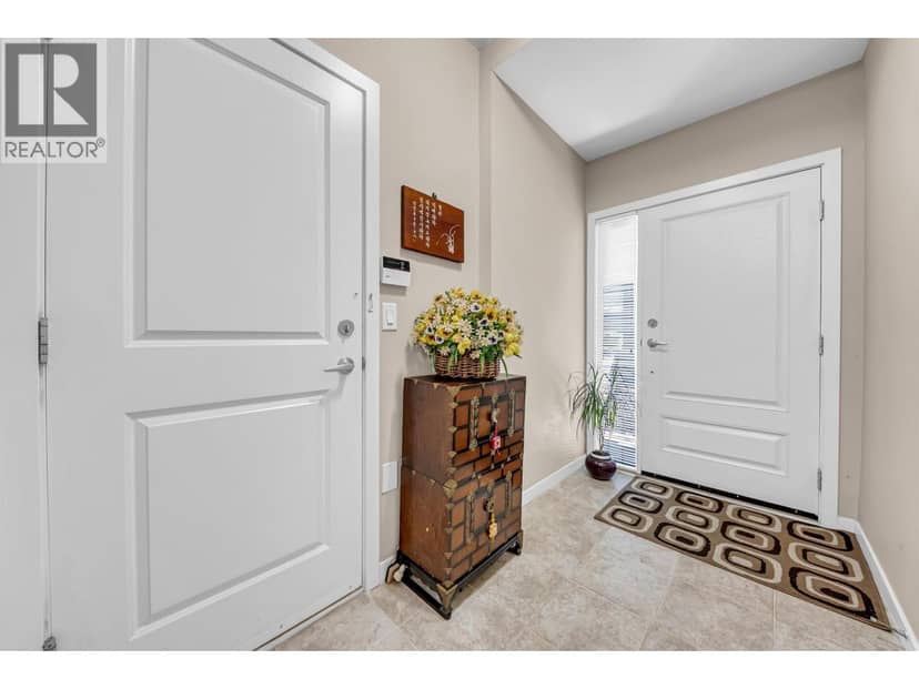 6 320 DECAIRE STREET, Coquitlam, photo 4