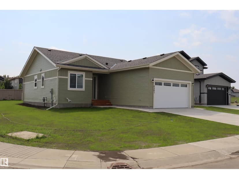 4301 Cedar Drive, Wetaskiwin, photo 2