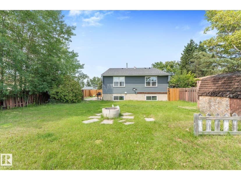 4009 37 AV NW — photo 37 of 40