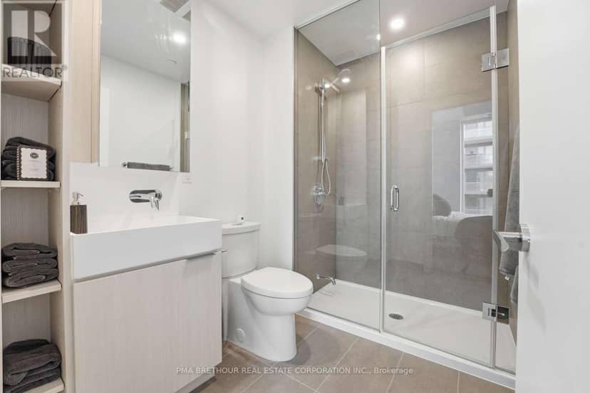2604 - 370 Martha Street — photo 14 of 29