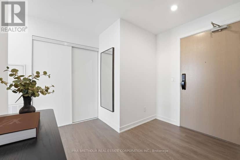 2604 - 370 Martha Street — photo 20 of 29