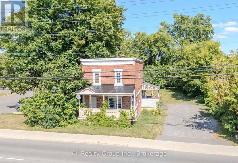 713 St Laurent Boulevard — photo 11 of 14