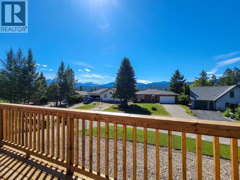 7326 GLACIER Drive, Radium Hot Springs, photo 5